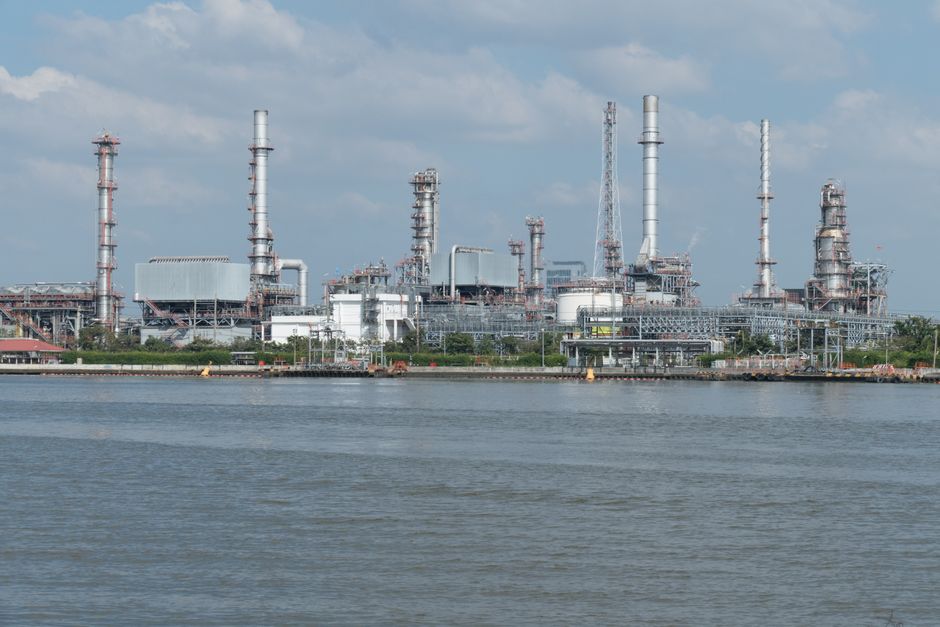 Oil refinery complex near water