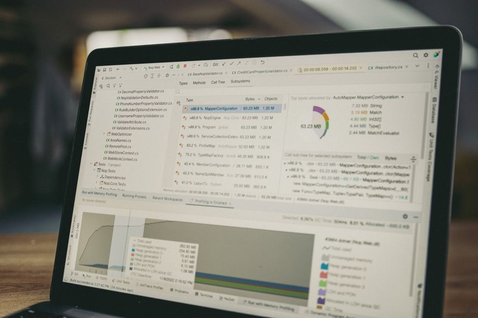 A laptop displaying software used for cloud observability and enterprise data analysis.